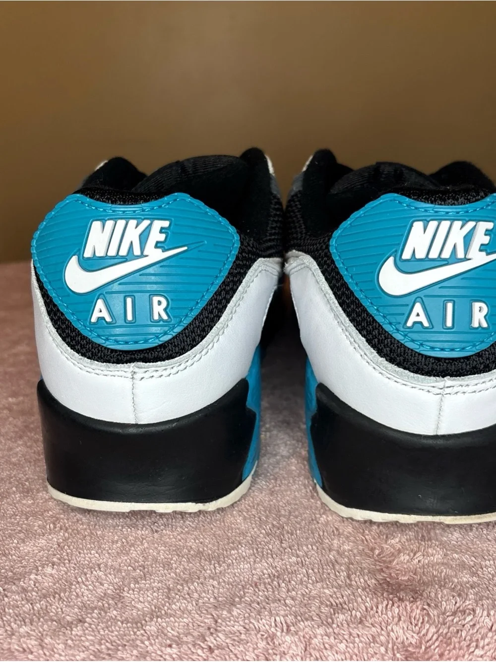 Nike Air Max 90 Men’s Size 11 Sneakers Black Grey Blue CT0693-001